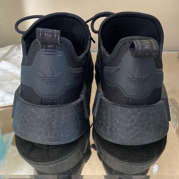 Adidas Black NMD R1 - Picture 4 of 4